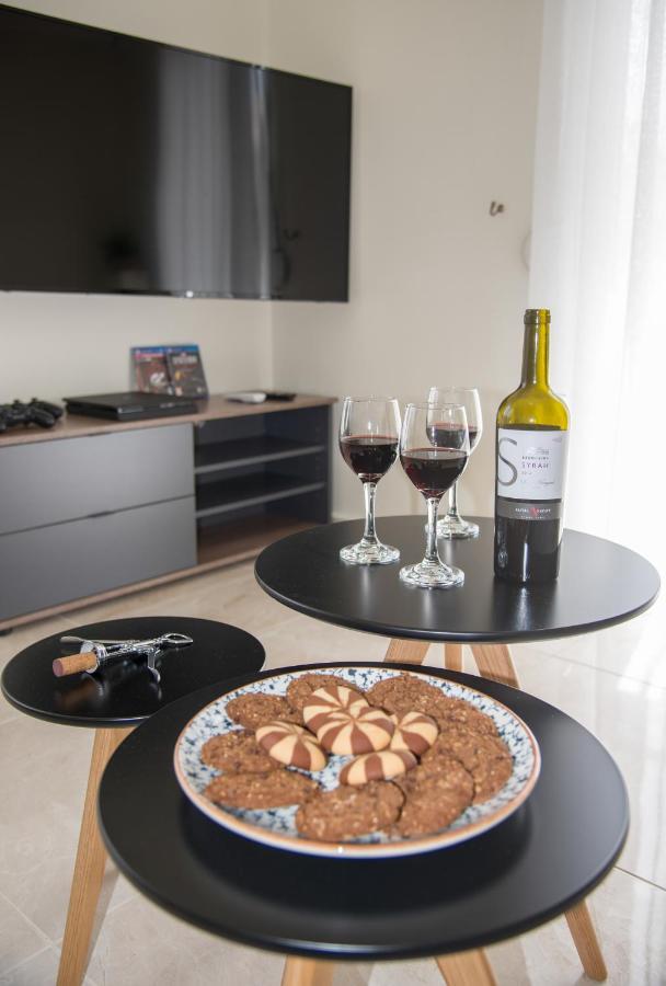 Center Manolia Dream 3 Bedroom Apartment 100M Away From The Beach Chania  Exterior foto
