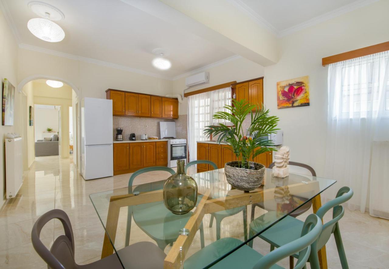 Center Manolia Dream 3 Bedroom Apartment 100M Away From The Beach Chania  Exterior foto